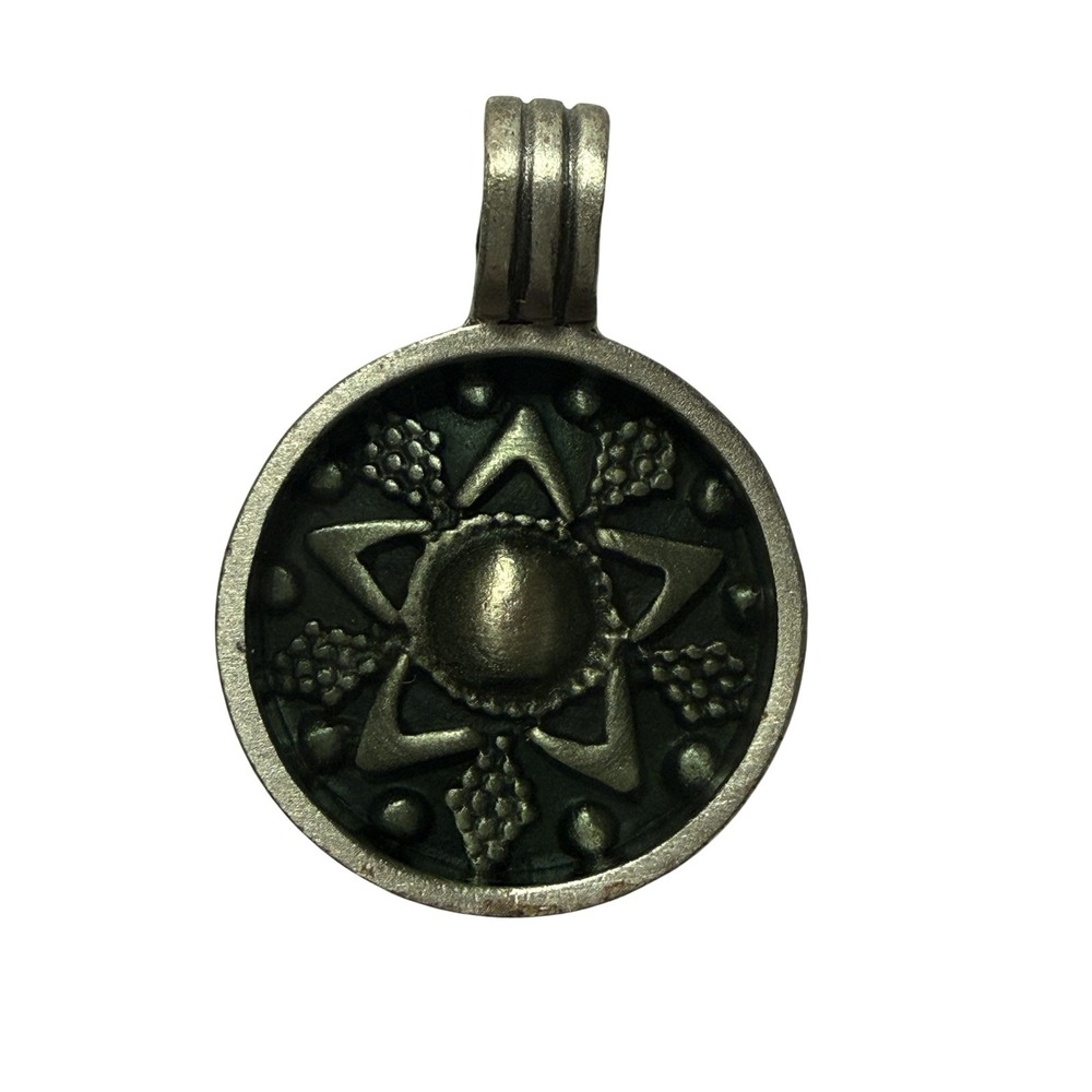 Bico Round Pewter Pendant Silver Tone Nature Starburst Symbol Surf Jewelry